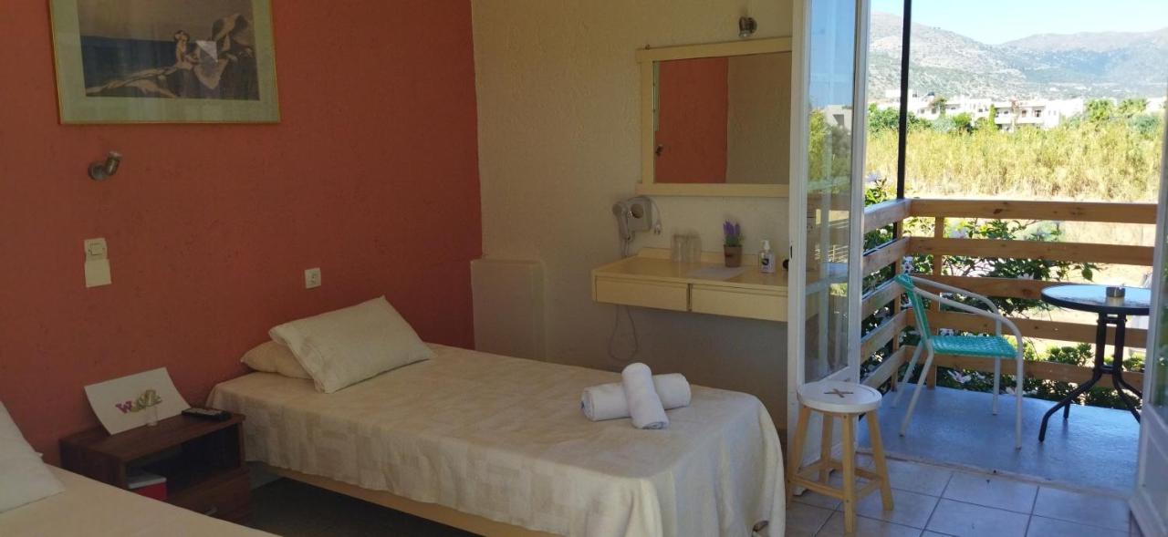 Cleo Rooms 250M From The Beach Malia Dış mekan fotoğraf