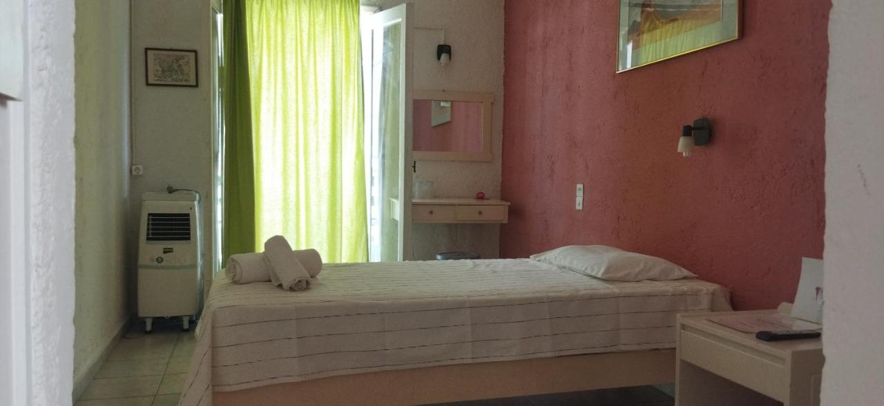 Cleo Rooms 250M From The Beach Malia Dış mekan fotoğraf