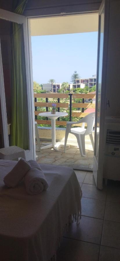 Cleo Rooms 250M From The Beach Malia Dış mekan fotoğraf