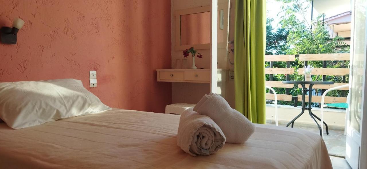 Cleo Rooms 250M From The Beach Malia Dış mekan fotoğraf