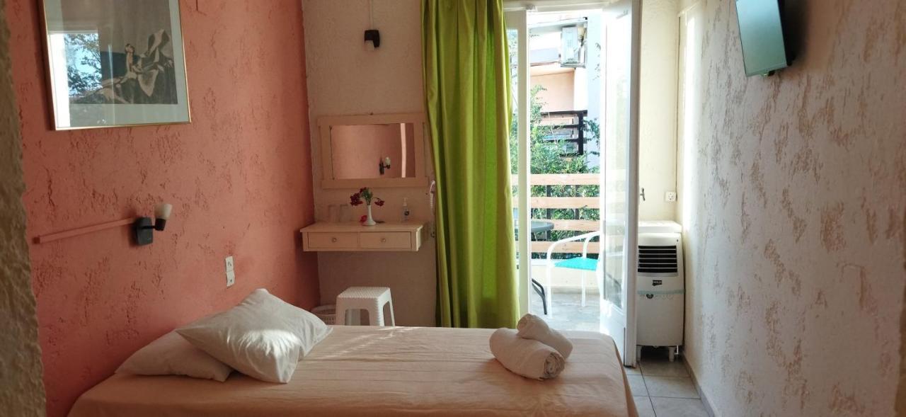 Cleo Rooms 250M From The Beach Malia Dış mekan fotoğraf