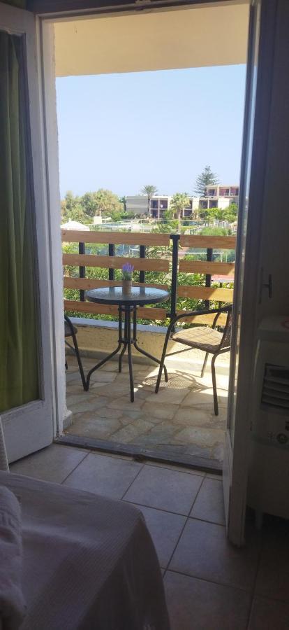 Cleo Rooms 250M From The Beach Malia Dış mekan fotoğraf