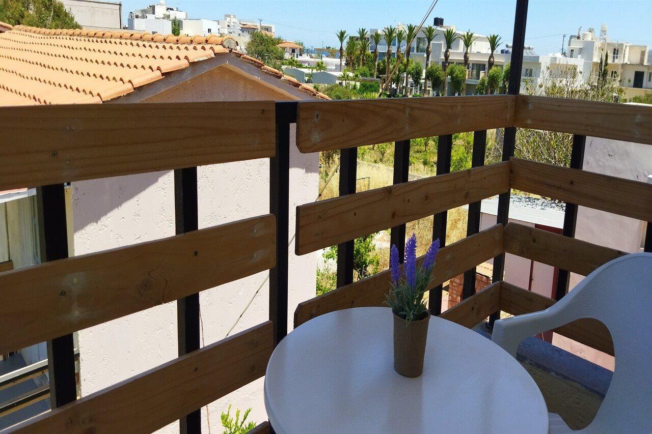 Cleo Rooms 250M From The Beach Malia Dış mekan fotoğraf